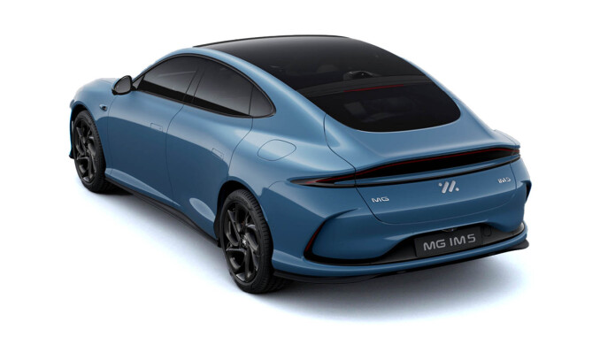 MG IM5 553kW Performance 100kWh 5dr Auto Electric Hatchback - Image 2